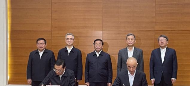 杨应华董事长、王崔军总经理拜会安徽省委书记韩俊、省长王清宪(图1) 杨应华董事长、王崔军总经理拜会安徽省委书记韩俊、省长王清宪(图1)