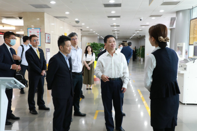 潘福董事到新盛金融、新盛银行、东阿阿胶、新盛现代服务公司开展主题教育专题调研(图1) 潘福董事到新盛金融、新盛银行、东阿阿胶、新盛现代服务公司开展主题教育专题调研(图1)